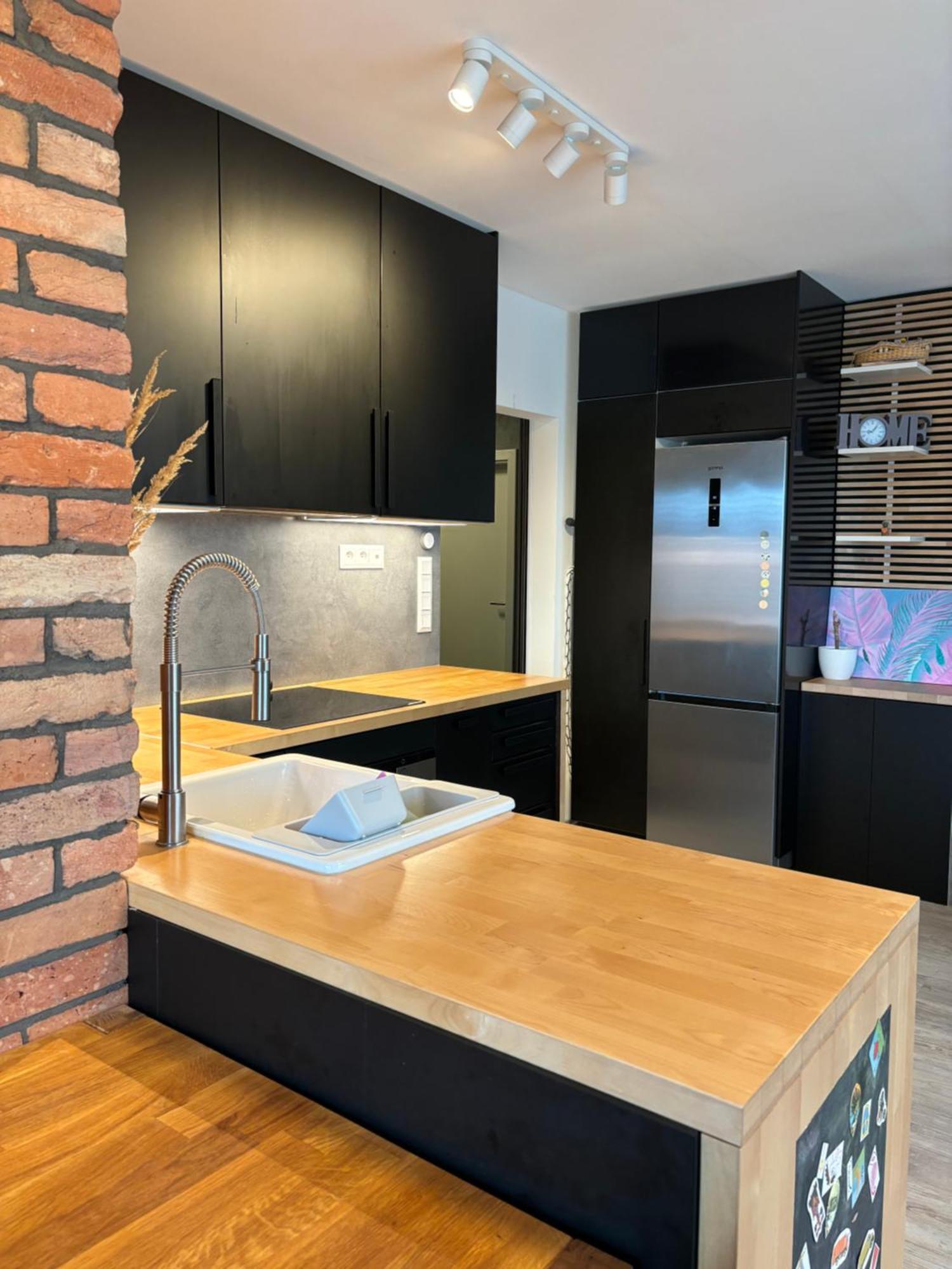 Premiere Apartment Bratislava - Private Parking Extérieur photo